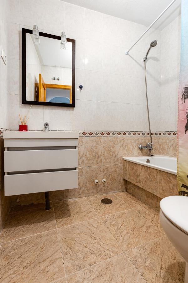Bonito Apartamento de dos habitación y piscina Torrevieja Exterior foto